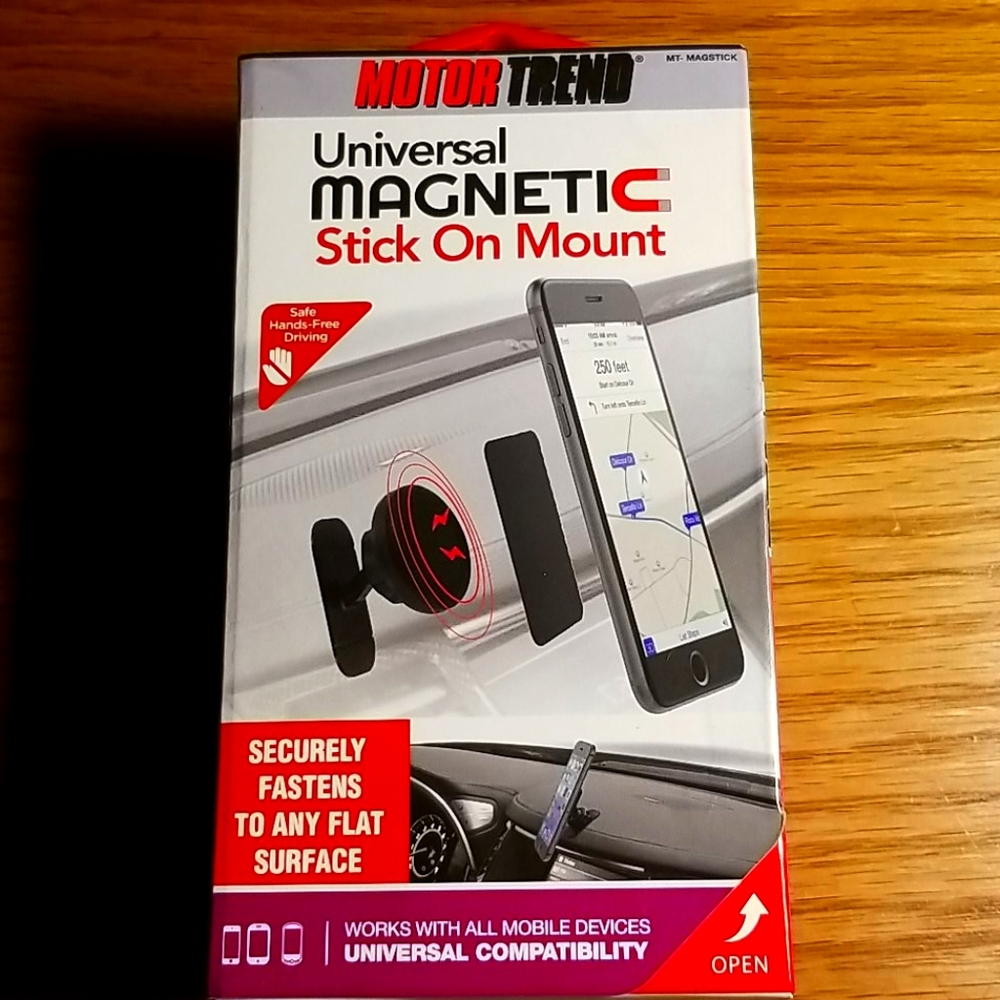 UNIVERSAL PHONE MOUNT